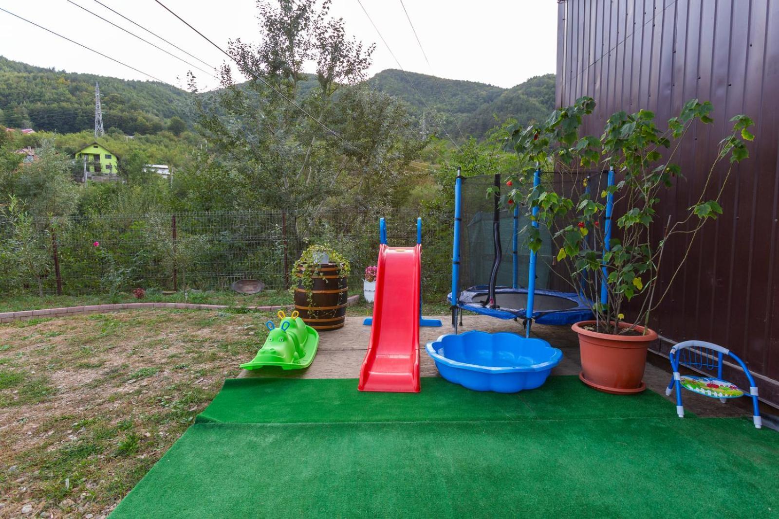 Casa Vio Vendégház Nehoiu Kültér fotó