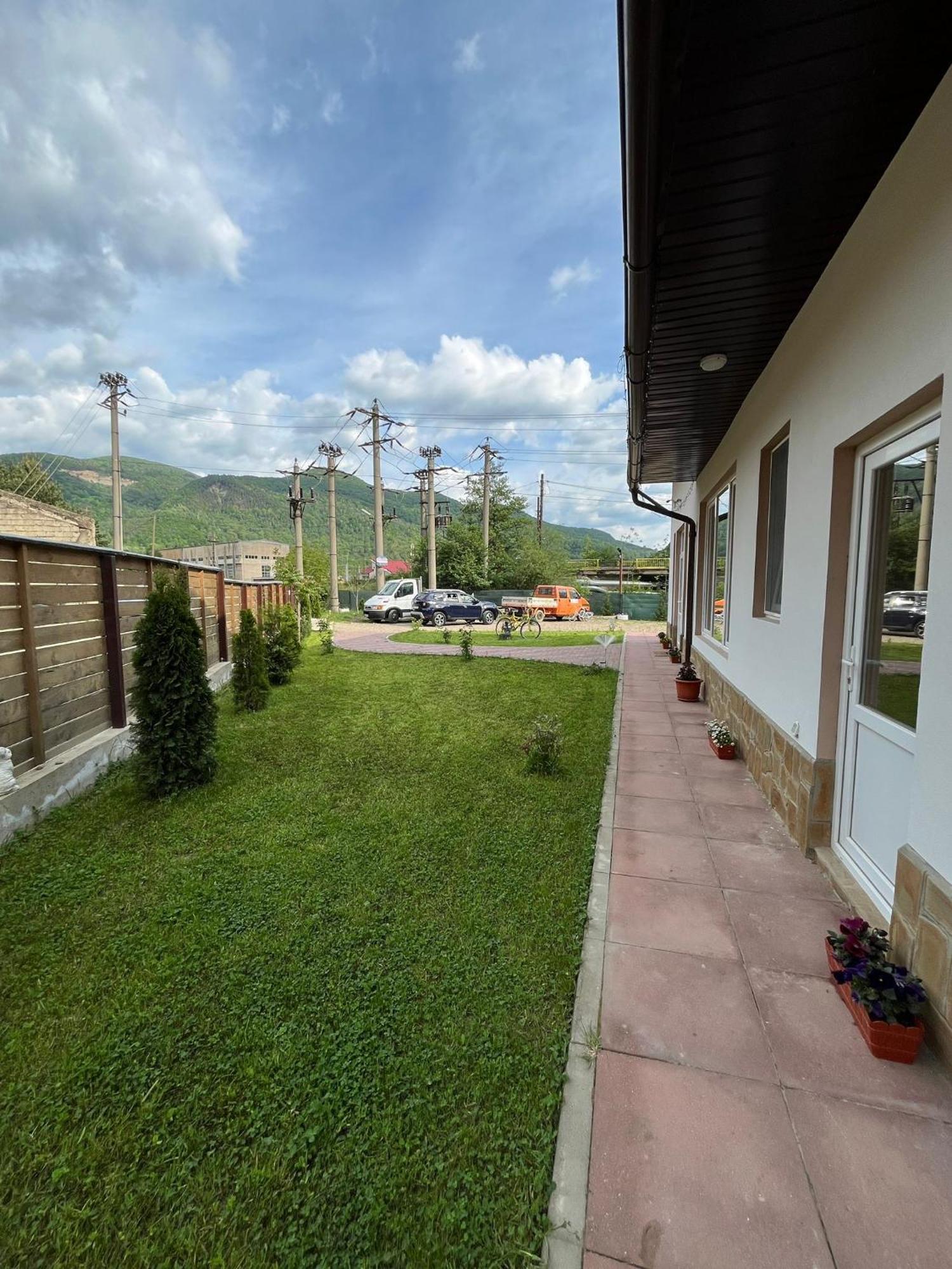 Casa Vio Vendégház Nehoiu Kültér fotó